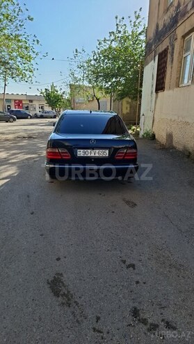 Mercedes E 240 2000, 339,000 km - 2.4 l - Bakı