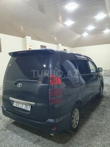 Toyota Noah 2003, 395,000 km - 2.0 л - Bakı