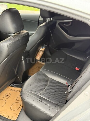 Hyundai Elantra 2015, 145,000 km - 1.6 l - Bakı