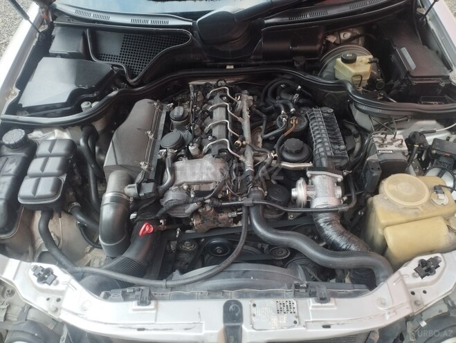 Mercedes E 220 d 2002, 345,000 km - 2.2 л - Lənkəran