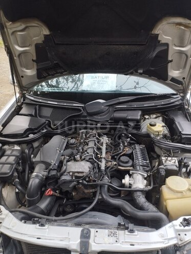 Mercedes E 220 d 2002, 345,000 km - 2.2 л - Lənkəran