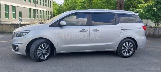 Kia Carnival 2015, 160,000 km - 2.2 l - İsmayıllı