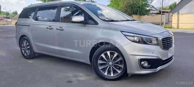 Kia Carnival 2015, 160,000 km - 2.2 l - İsmayıllı
