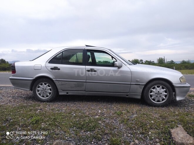 Mercedes C 230 1997, 420,000 km - 2.3 l - Qəbələ