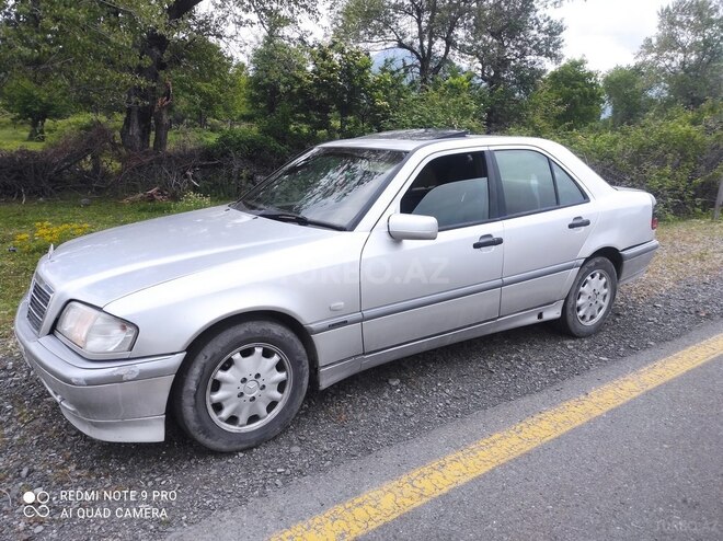 Mercedes C 230 1997, 420,000 km - 2.3 l - Qəbələ