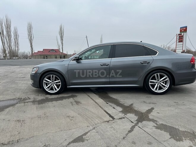 Volkswagen Passat 2013, 297,729 km - 1.8 л - Naxçıvan