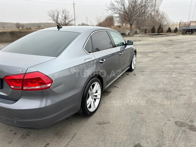 Volkswagen Passat 2013, 297,729 km - 1.8 л - Naxçıvan