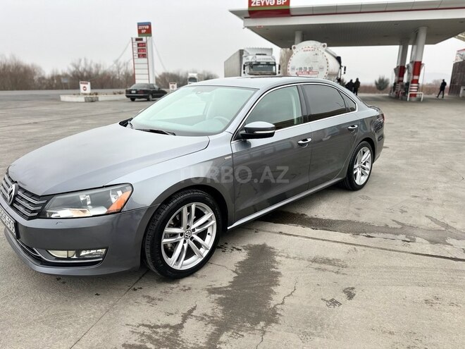 Volkswagen Passat 2013, 297,729 km - 1.8 л - Naxçıvan