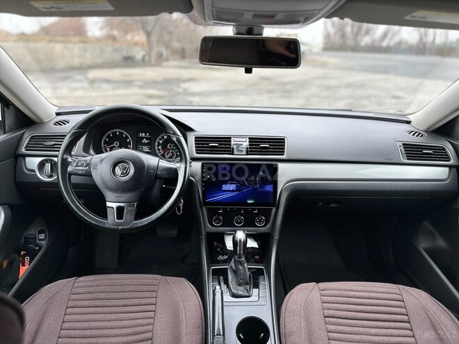 Volkswagen Passat 2013, 297,729 km - 1.8 л - Naxçıvan