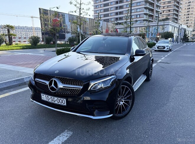 Mercedes GLC 250 4MATIC Coupe 2018, 93,000 km - 2.0 л - Bakı