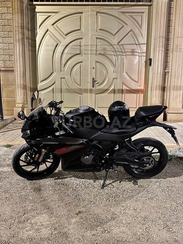 CFMOTO 250 SR-3