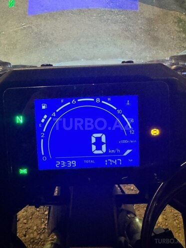CFMOTO 250 SR-7