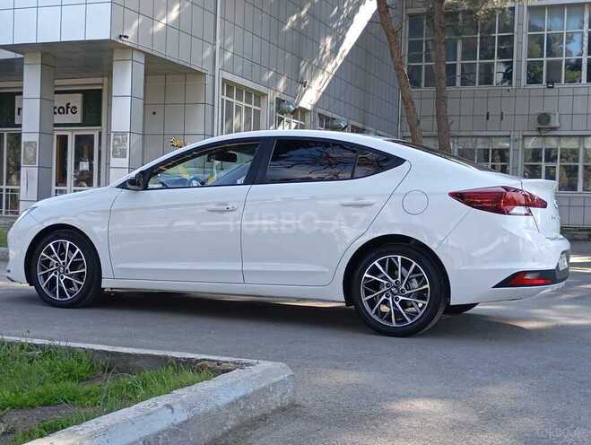 Hyundai Avante 2018, 181,126 km - 1.6 l - Bakı