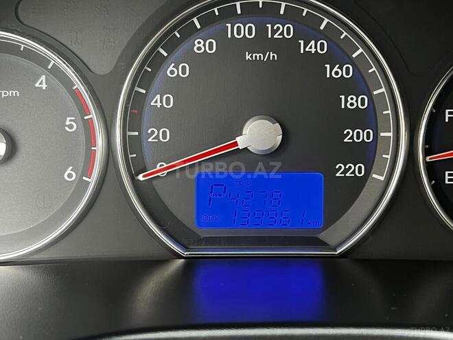 Hyundai Santa Fe 2011, 143,000 km - 2.0 л - Şirvan