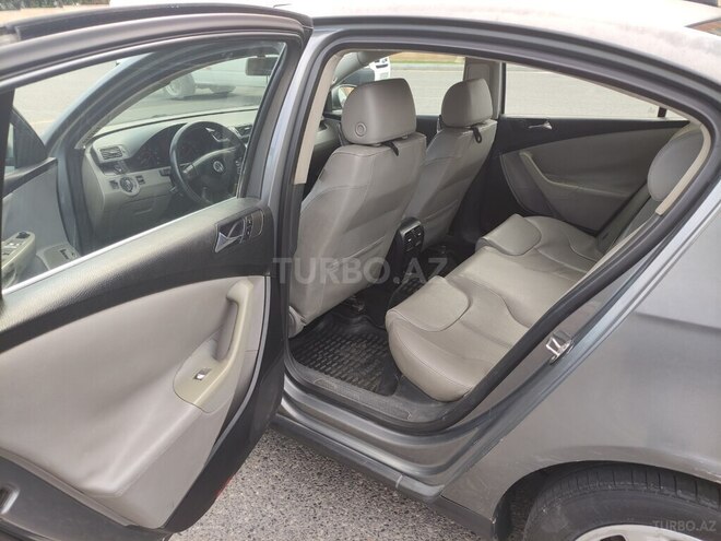 Volkswagen Passat 2005, 404,259 km - 2.0 l - Bakı