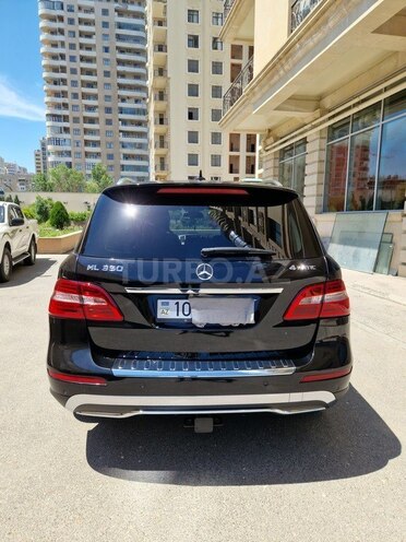 Mercedes ML 350 4MATIC 2012, 172,000 km - 3.5 л - Bakı