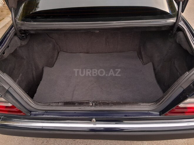 Mercedes E 230 1991, 164,576 km - 2.3 l - Sumqayıt