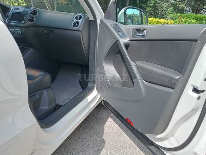 Volkswagen Tiguan 2011, 106,000 km - 2.0 l - Bakı