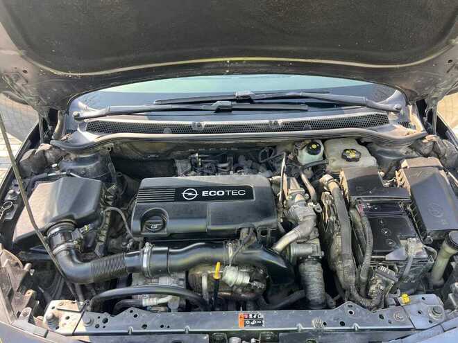 Opel Astra 2011, 20,000 km - 2.0 l - Bakı