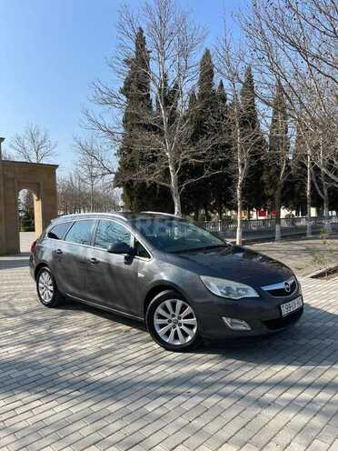 Opel Astra 2011, 20,000 km - 2.0 l - Bakı