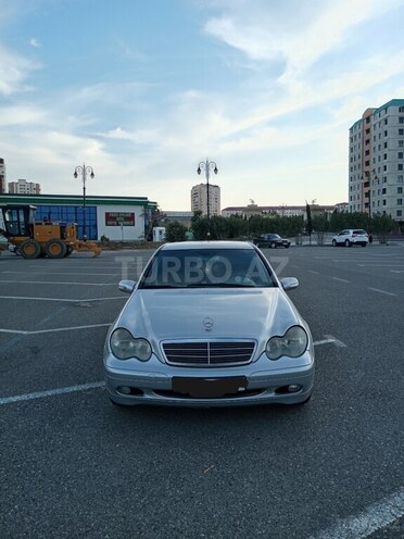 Mercedes C 220 d 2001, 360,000 km - 2.2 л - Xırdalan
