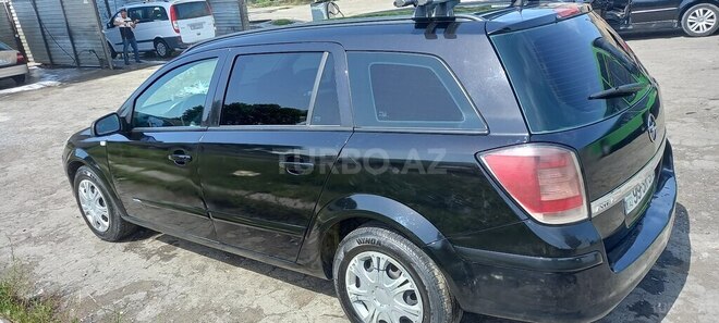 Opel Astra 2008, 450,000 km - 1.3 l - Şəki