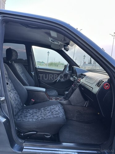Mercedes C 220 d 1999, 340,136 km - 2.2 l - Saatlı