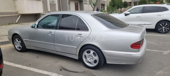 Mercedes E 220 d 2001, 422,000 km - 2.2 l - Bakı