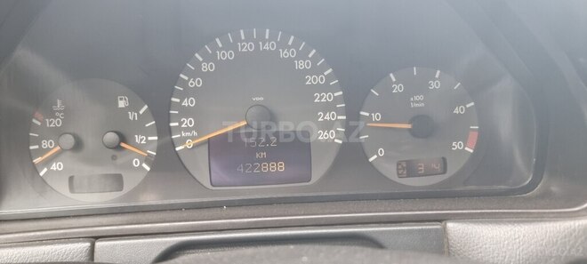 Mercedes E 220 d 2001, 422,000 km - 2.2 l - Bakı