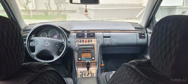 Mercedes E 220 d 2001, 422,000 km - 2.2 l - Bakı