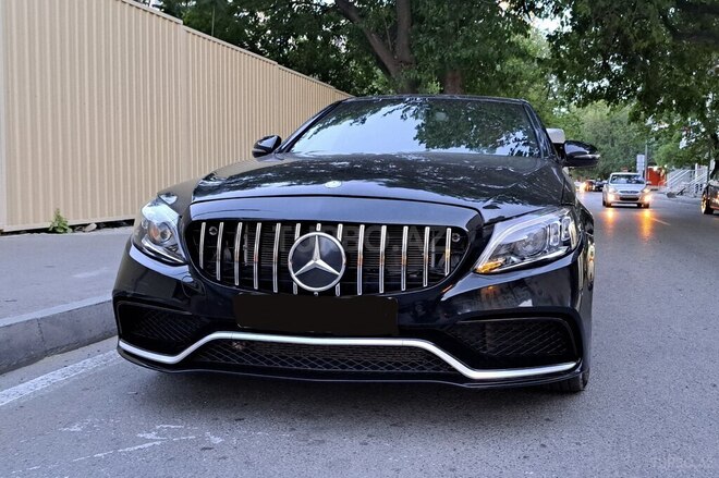 Mercedes C 300 2018, 117,487 km - 2.0 l - Bakı