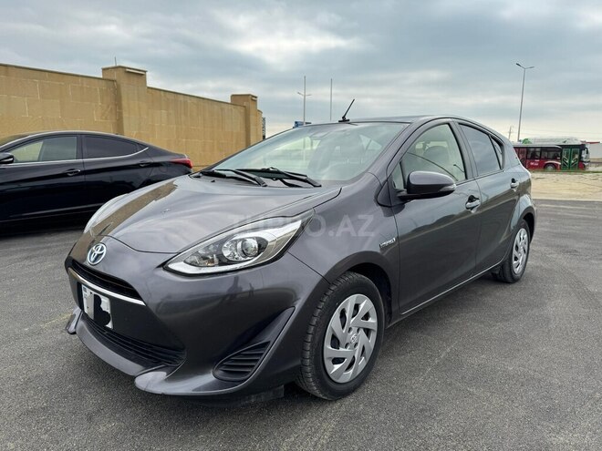 Toyota Aqua 2018, 140,000 km - 1.5 l - Bakı