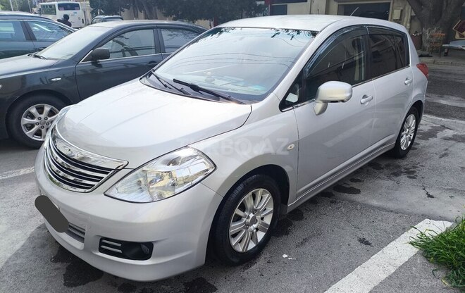 Nissan Tiida 2010, 83,000 km - 1.5 l - Quba