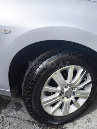 Nissan Tiida 2010, 83,000 km - 1.5 l - Quba