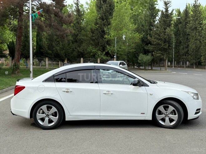 Chevrolet Cruze 2010, 254,000 km - 1.8 л - Mingəçevir
