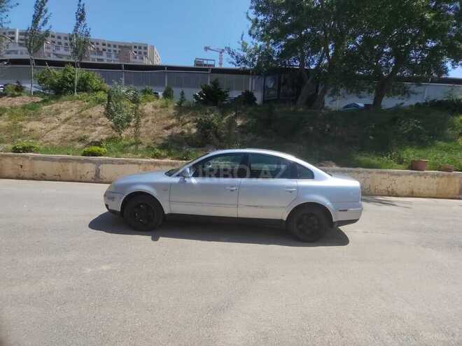 Volkswagen Passat 2001, 121,000 km - 1.8 l - Bakı