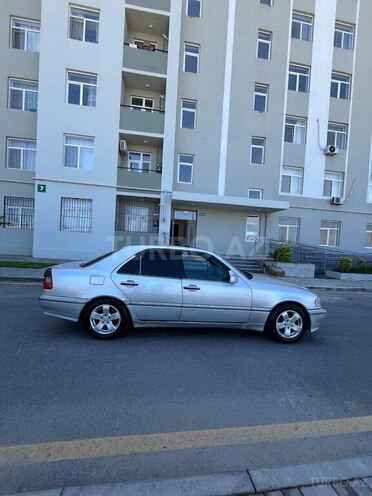 Mercedes C 230 1999, 258,000 km - 2.3 л - Bakı