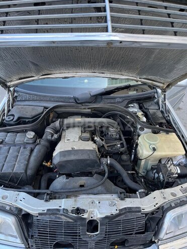Mercedes C 230 1999, 258,000 km - 2.3 л - Bakı