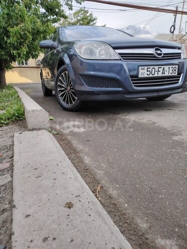 Opel Astra 2009, 203,120 km - 1.4 l - Gəncə