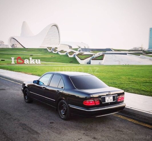 Mercedes E 200 1997, 420,000 km - 2.0 l - Bakı