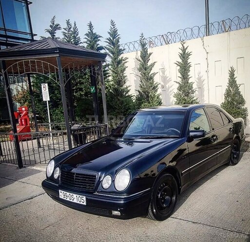 Mercedes E 200 1997, 420,000 km - 2.0 l - Bakı