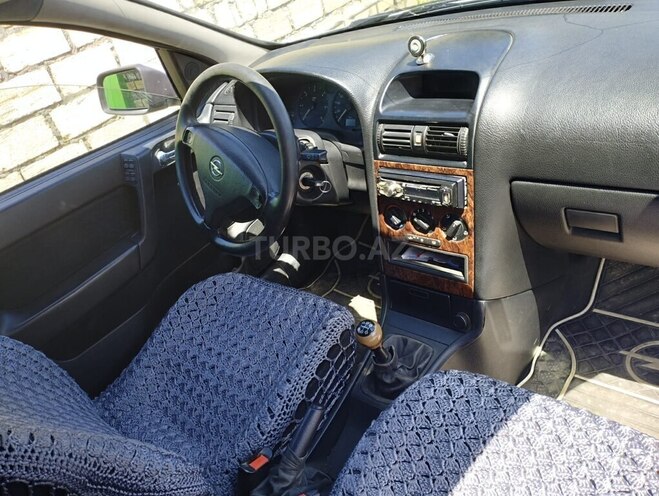 Opel Astra 2001, 250,000 km - 2.0 л - Oğuz