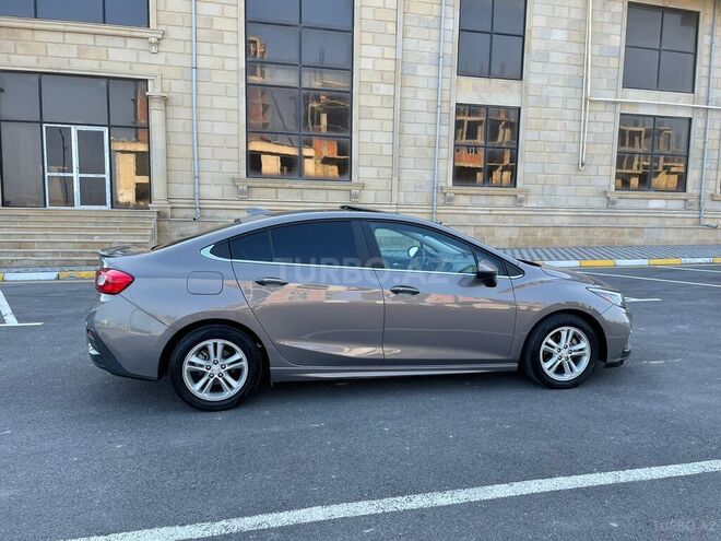 Chevrolet Cruze 2017, 105,000 km - 1.4 л - Sumqayıt