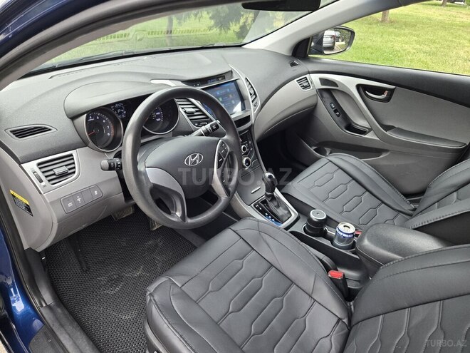 Hyundai Elantra 2015, 121,500 km - 1.8 л - Bakı