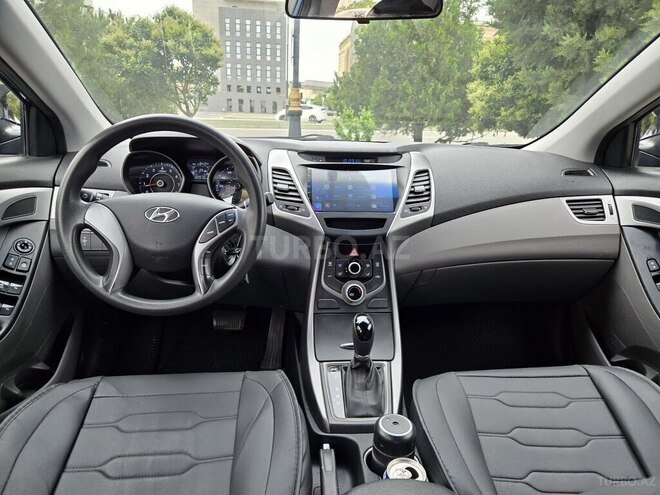 Hyundai Elantra 2015, 121,500 km - 1.8 л - Bakı