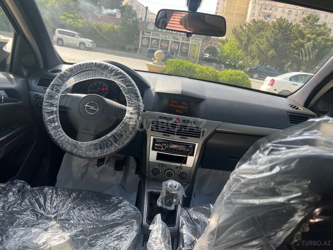Opel Astra 2004, 218,000 km - 1.4 l - Sumqayıt