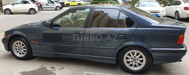 BMW 318 1997, 277,000 km - 1.8 l - Bakı