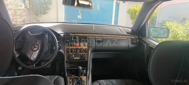 Mercedes E 230 1997, 360,000 km - 2.3 l - Şirvan