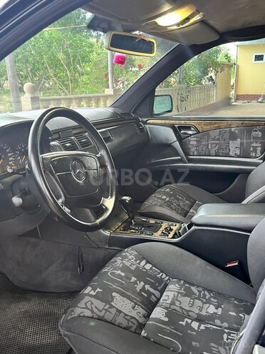 Mercedes E 240 1998, 336,000 km - 2.4 l - Cəlilabad