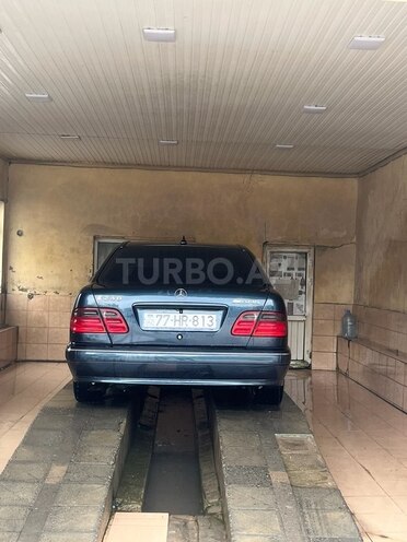 Mercedes E 240 1998, 336,000 km - 2.4 l - Cəlilabad